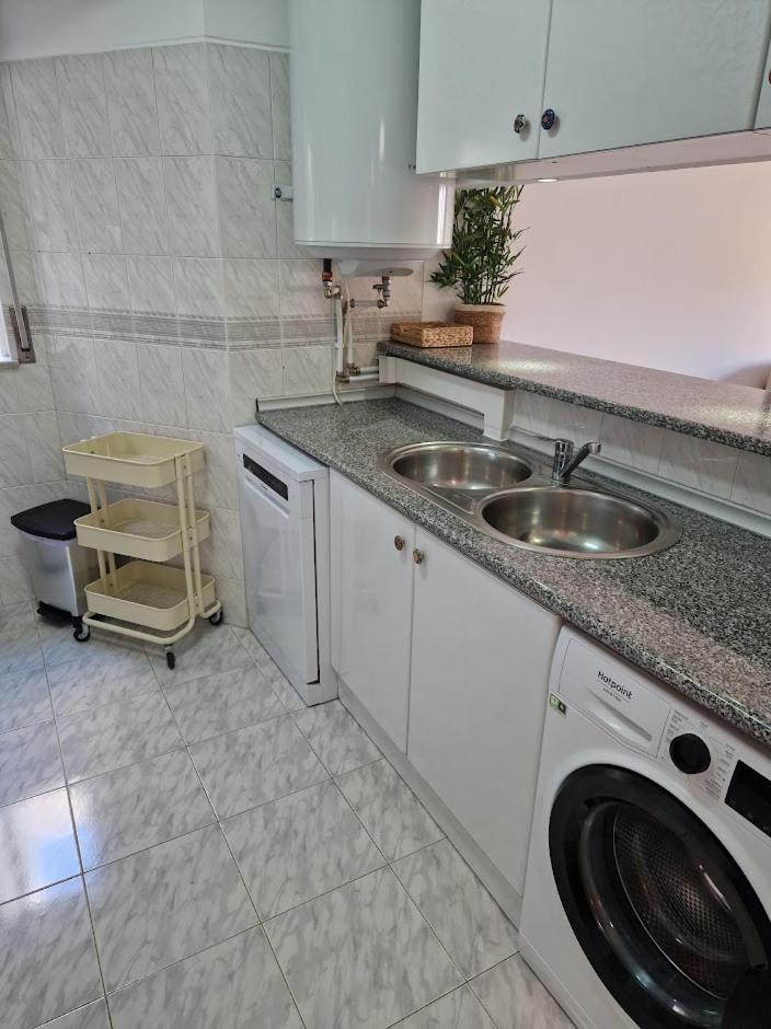 Apartamento T2 Palmeira Gale-Praia Da Gale Guia  Εξωτερικό φωτογραφία